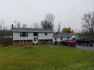 3095 Brickyard Rd, Syracuse, NY 13209
