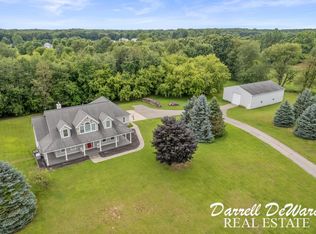 7499 Silver Ridge Dr NE, Rockford, MI 49341