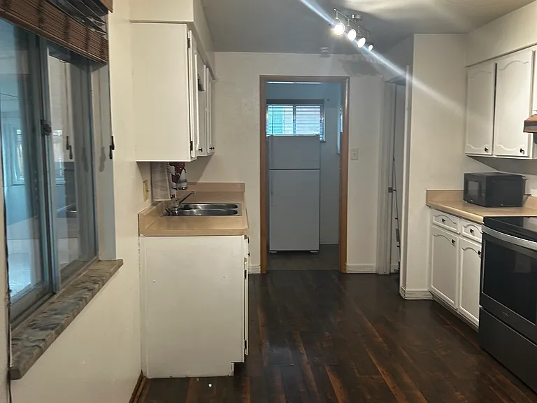 1731 Jewel Dr — Photo 6