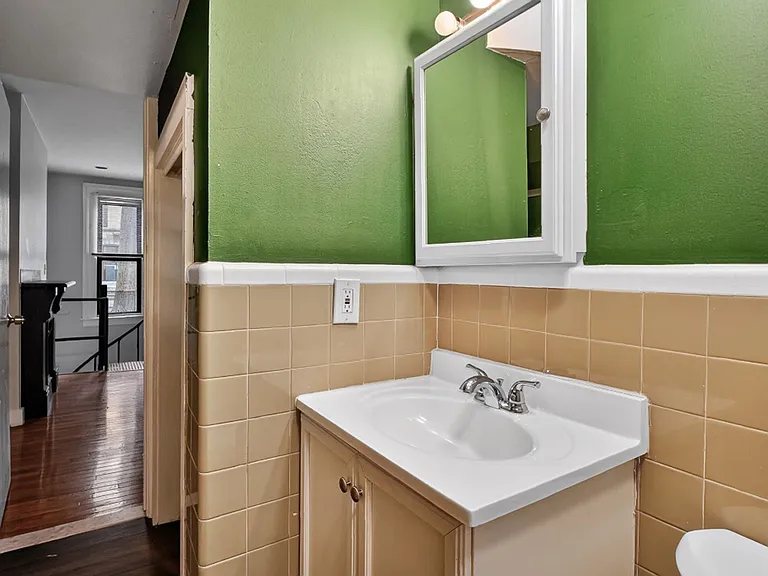 166 Park St #168 — Photo 8