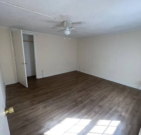 182 Chestnut St — Photo 16