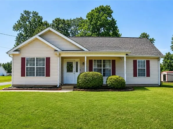 105 Monroe Ln, Pollock, LA 71467