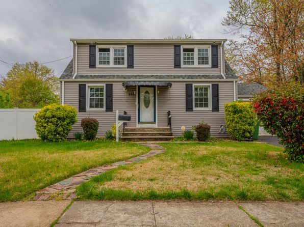 446 Brookside Dr, Roselle, NJ 07203