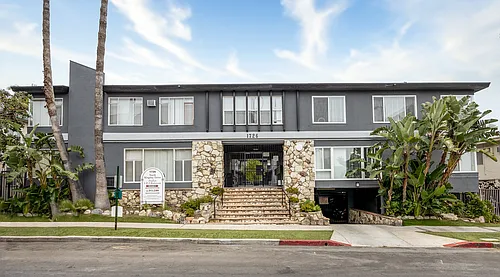 Kingsley Apartments Photo 1