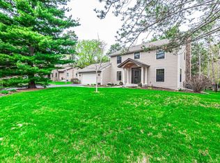 7944 Pinehurst Rd, Woodbury, MN 55125