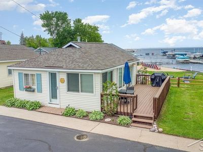 6276 W Houghton Lake Dr, Houghton Lake, MI, 48629