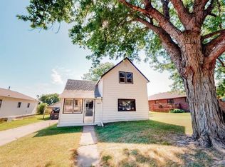 525 S 2nd St, Albion, NE 68620