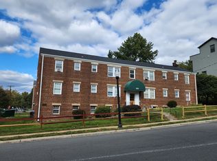 5723 10th Rd N APT 1, Arlington, VA 22205