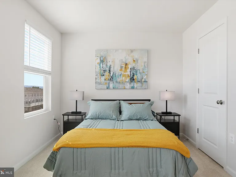 163 Anthem St — Photo 23