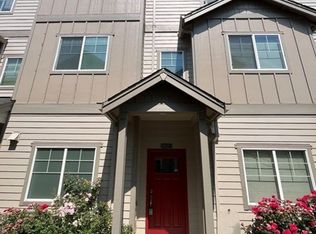 10308 SW Hollyridge Ln, Beaverton, OR 97005