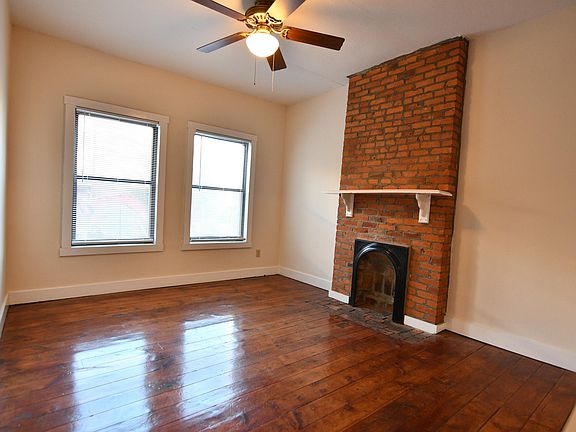 2nd image of 872 Summit St