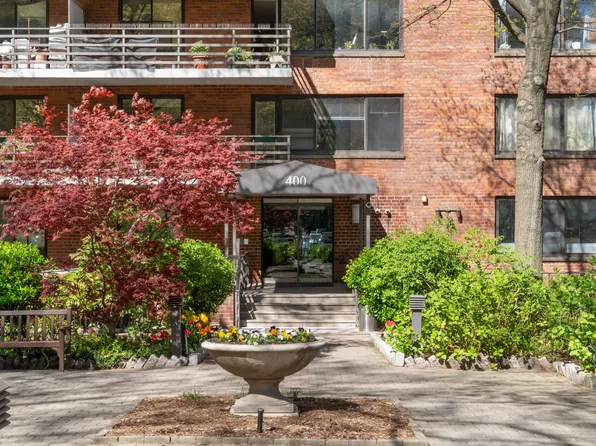 400 Central Park West 2C image 3 of 3