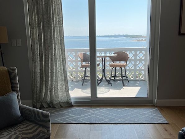 7 Elgin Pl APT 705