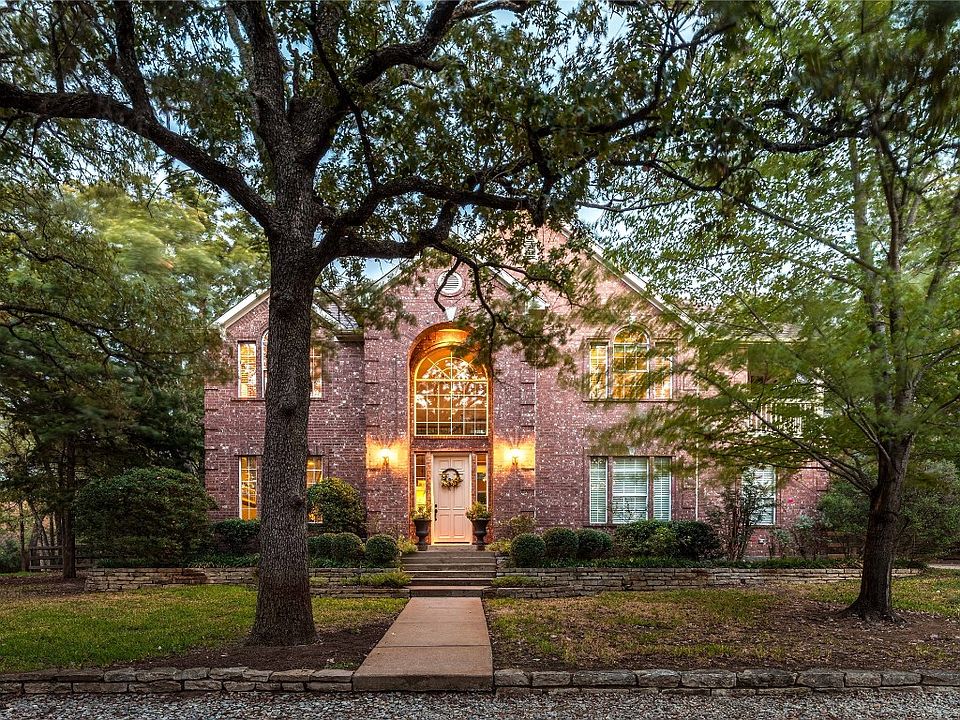 1st image of 731 Lake Park Dr