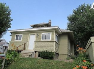 1346 Garnet St, Burlington, IA 52601
