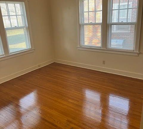 5th image of 305 W 18th Ave APT B