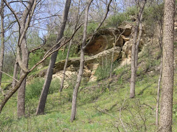 138 Peerless Road, New Glarus, WI 53574