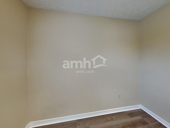 4th image of 6727 Wimbledon Dr