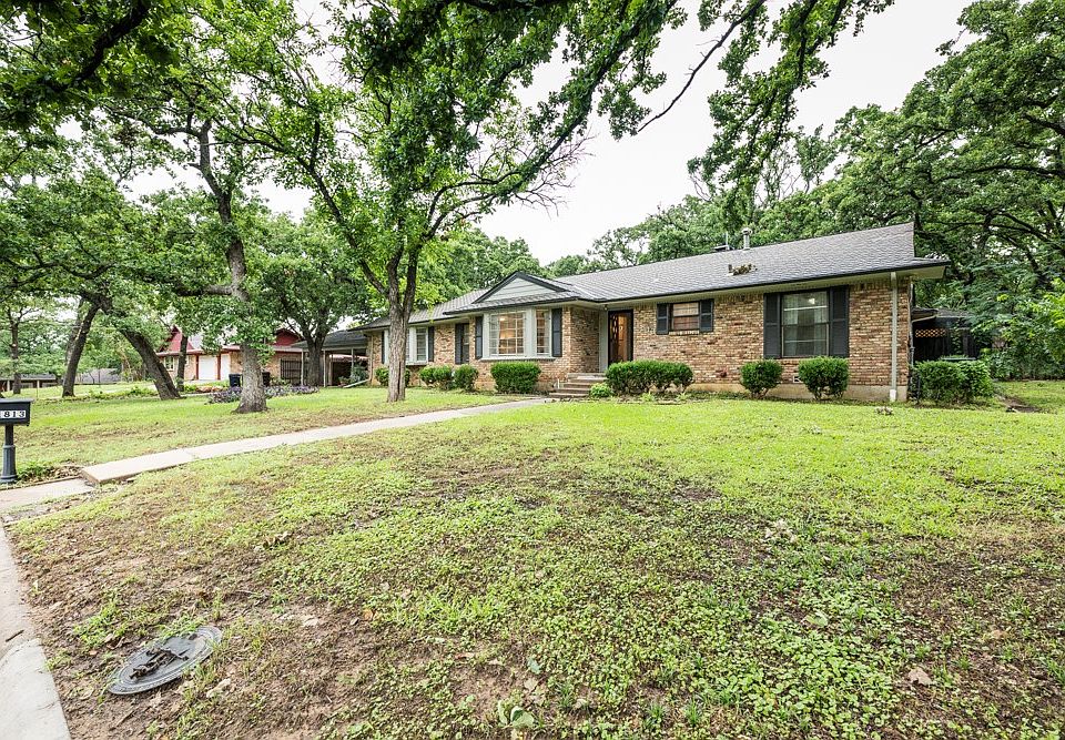 1st image of 1813 Williamsburg Row