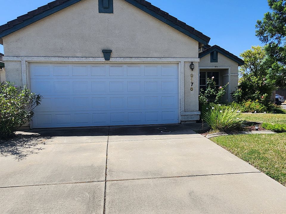 2nd image of 9176 Rose Parade Way