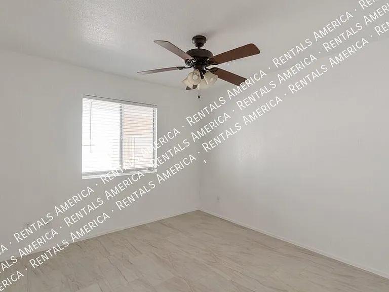 5573 W Dove Of Peace Dr — Photo 11
