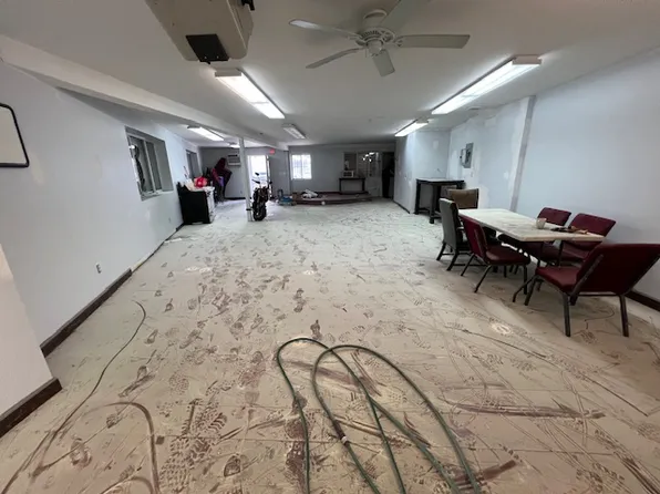 54 Vermont Street image 7 of 14