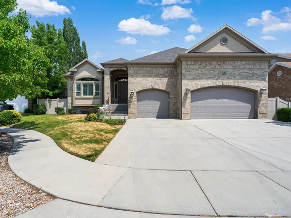 1653 Crescent View Cir, Sandy, UT 84092