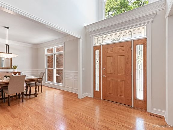 3rd image of 3131 E Francis Cir