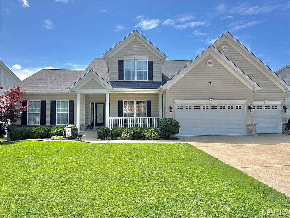 1st image of 724 Autumnwood Forest Dr