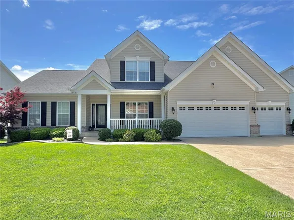 724 Autumnwood Forest Dr, Lake Saint Louis, MO 63367