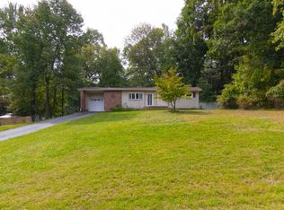 9 Holly Dr, Denville, NJ 07834