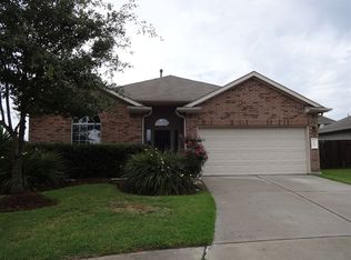 3014 Knightsbridge Ln, Dickinson, TX 77539