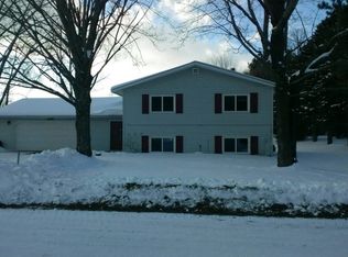 335 10th St NW, Pine City, MN 55063