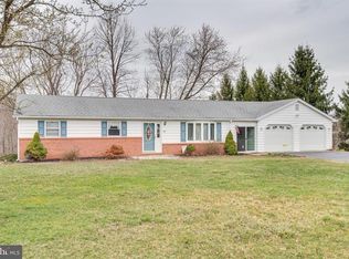 145 Morgan Ln, Berkeley Springs, WV 25411