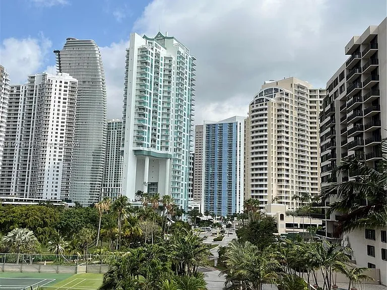 520 Brickell Key Dr #A610 — Photo 8