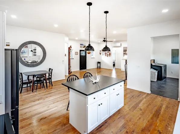 115 4th Ave SW, Choteau, MT 59422