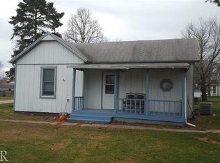 201 N Walnut St, Atlanta, IL 61723