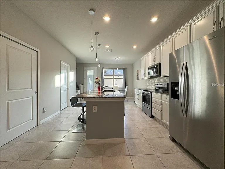 5032 Walker St — Photo 8