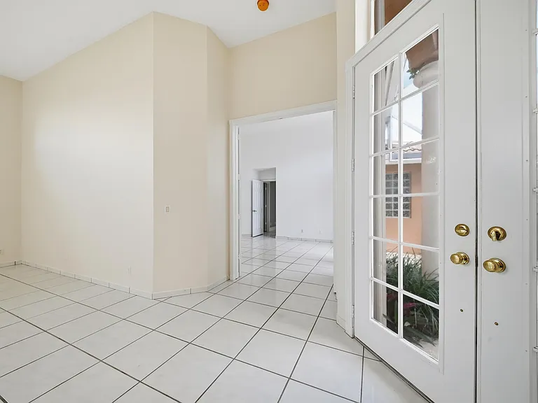 10769 Maple Chase Dr — Photo 15