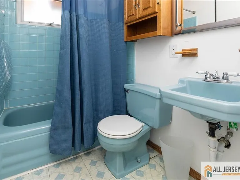 10 Eardley Rd — Photo 15