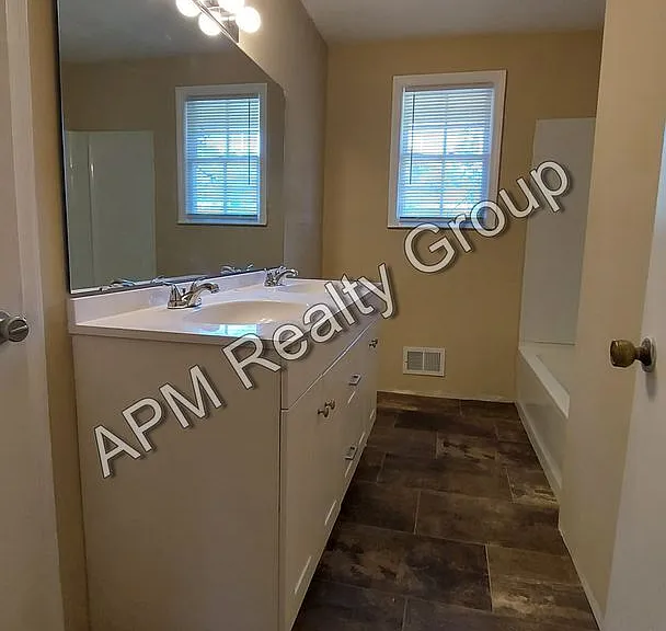 2011 Dominion Dr — Photo 3