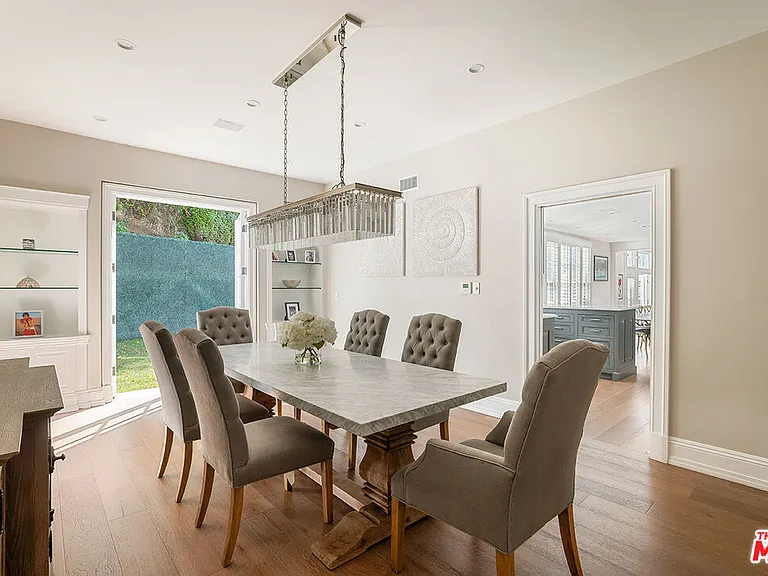 1460 N Doheny Dr — Photo 21