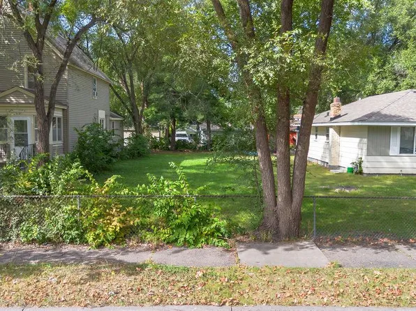 5135 Irving Ave N, Minneapolis, MN 55430