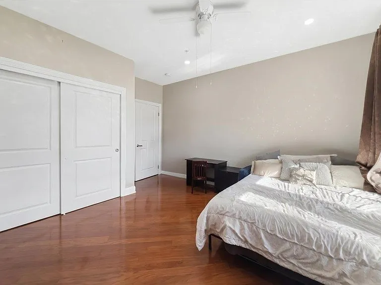 20 Avenue At Port Imperial #429 — Photo 18