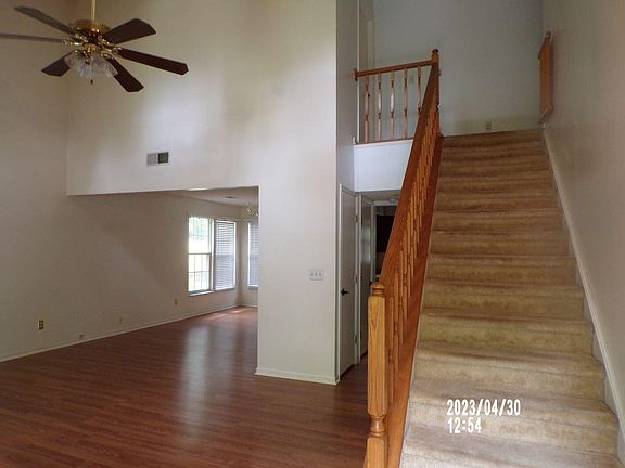 5th image of 2107 Pinehurst Ave