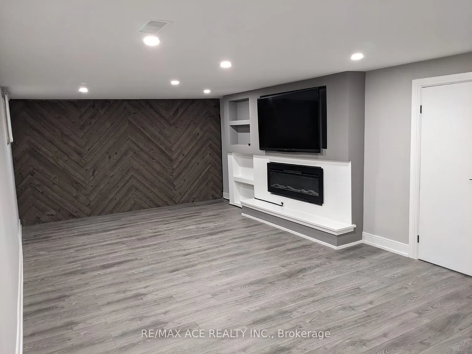 2 bed, $1,650 — Photo 3