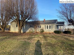 5020 Center Rd, Jonesville, NC 28642