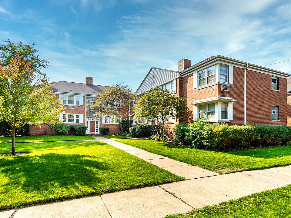 1st image of 6554 N Ridge Blvd #2
