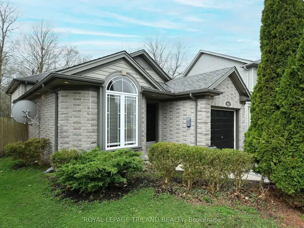 803 Sandcherry St, London, ON N6H 5T9
