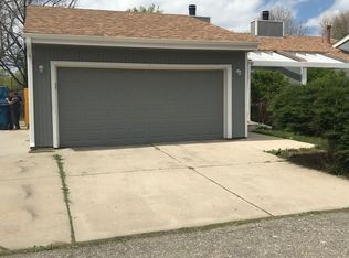 925 Chase St, Lakewood, CO 80214